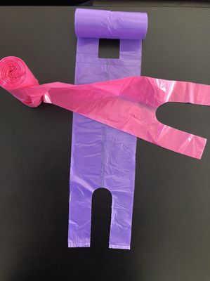 ロール オフィスおよび家の使用のTシャツの買い物袋、ピンクおよび紫色、テーブルのゴミ箱